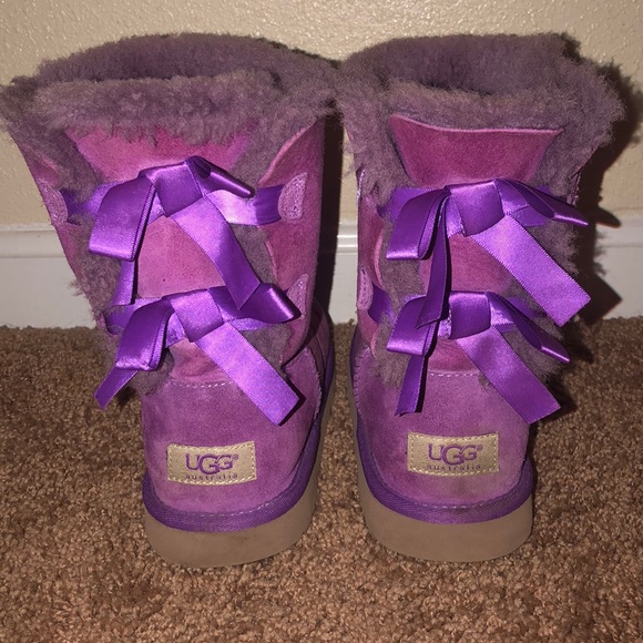 UGG Australia Boots - Picture 1 of 3
